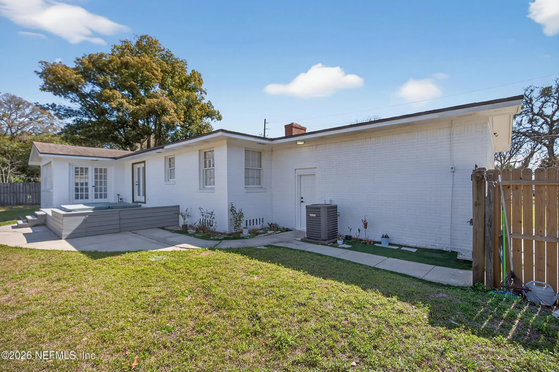 Photo of 7915 ALDERMAN Road