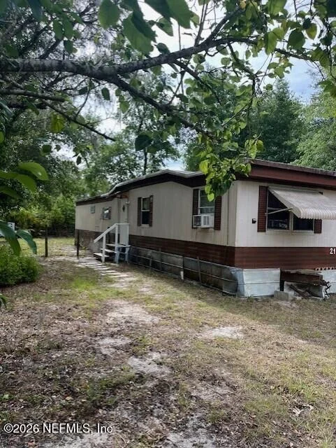 Photo of 212 DAWN Avenue
