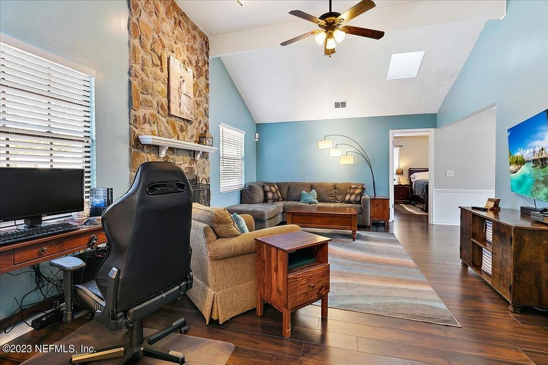 Photo of 8158 CROSSWIND Road