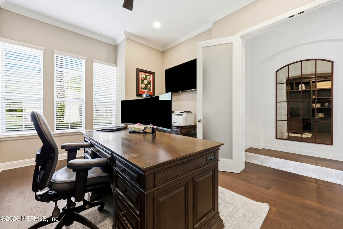 Photo of 383 MEDIO Drive