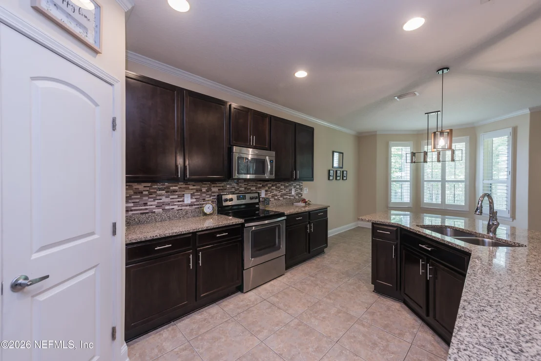 Photo of 664 DRYSDALE Drive