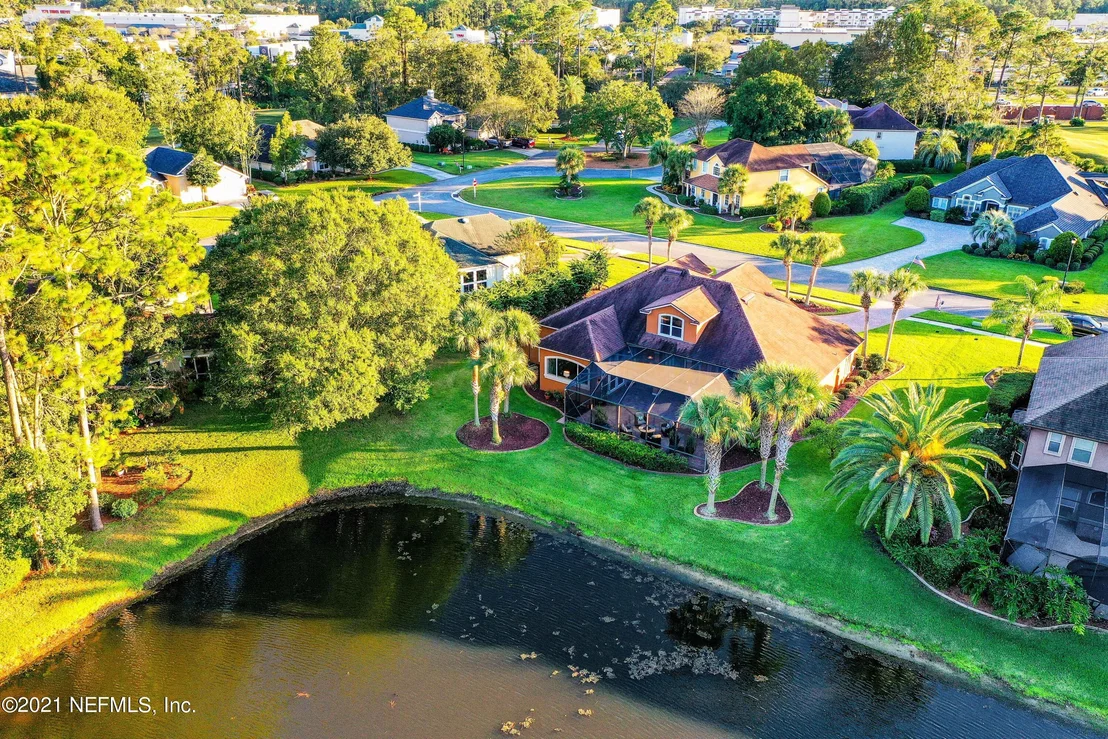 Photo of 1412 COURSE VIEW Drive