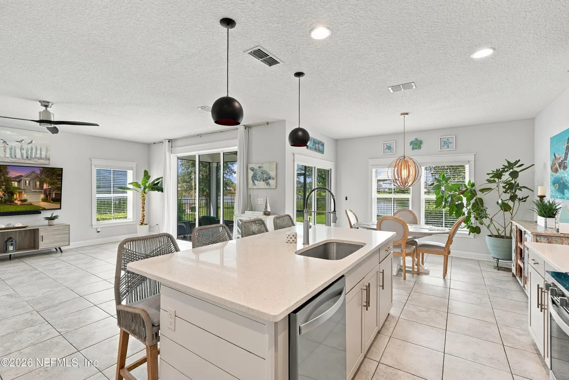 Photo of 324 FERNDALE Way
