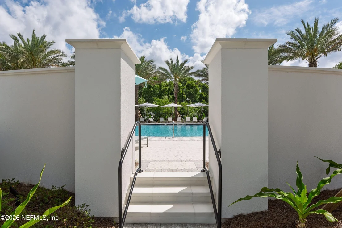 Photo of 952 BUTTERCUP Drive