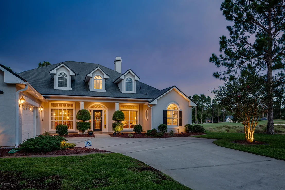 Photo of 1925 LYNDHURST Drive
