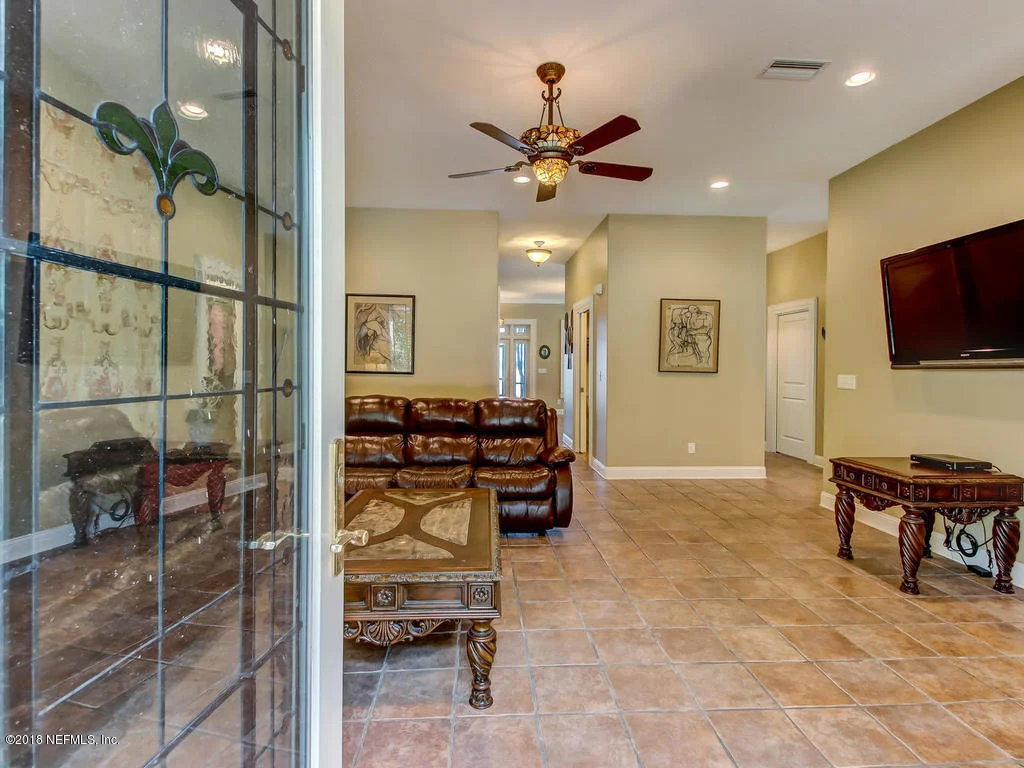 Photo of 595 W RIVER Road