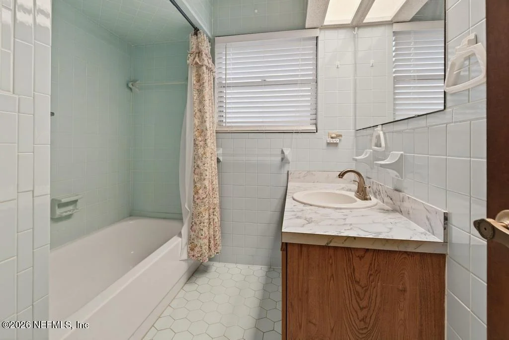 Photo of 951 GRACE Terrace
