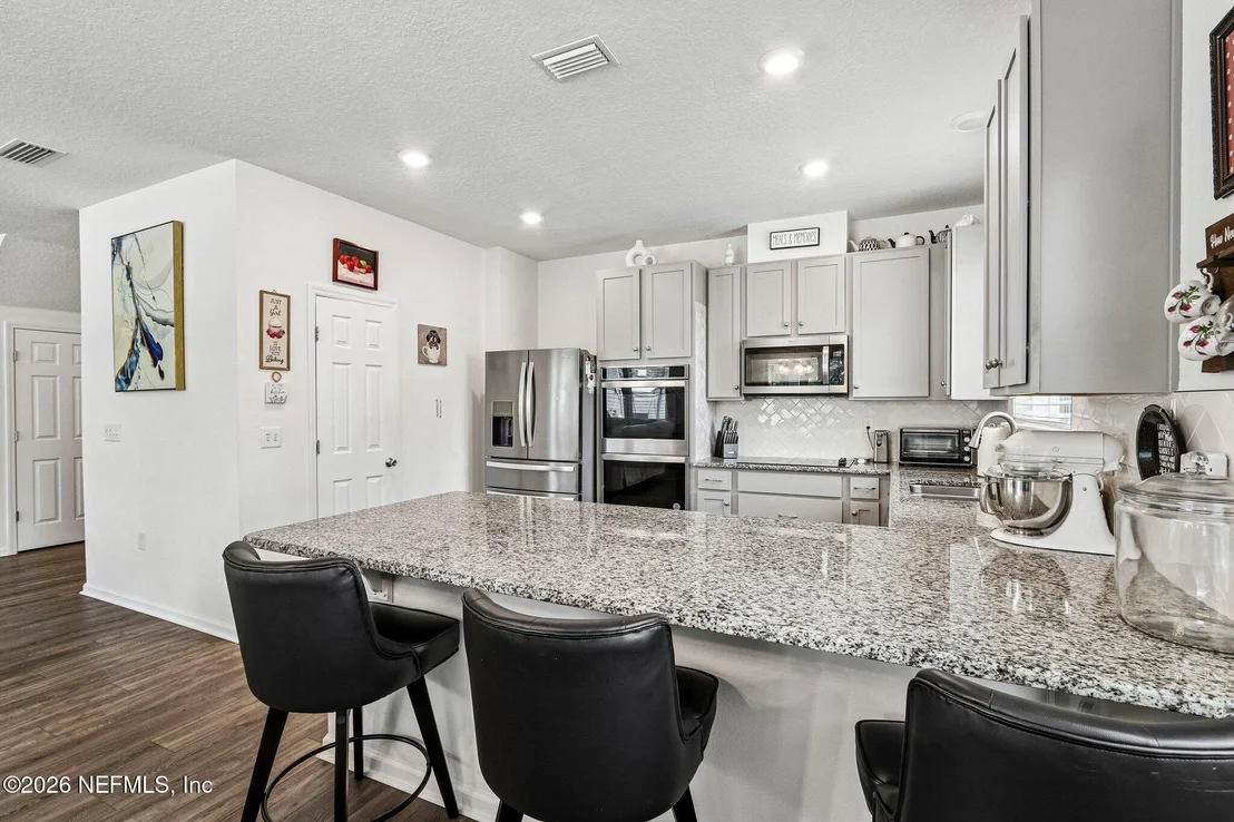 Photo of 8053 GUILD Way
