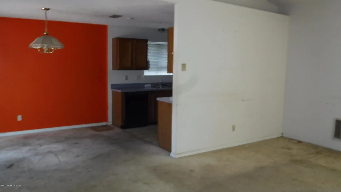 Photo of 2568 EIFFEL Circle W