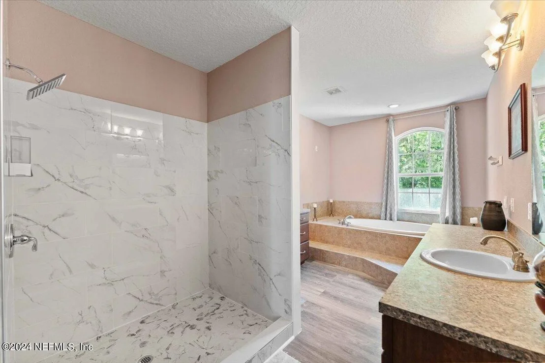 Photo of 1061 CEDAR BAY Road