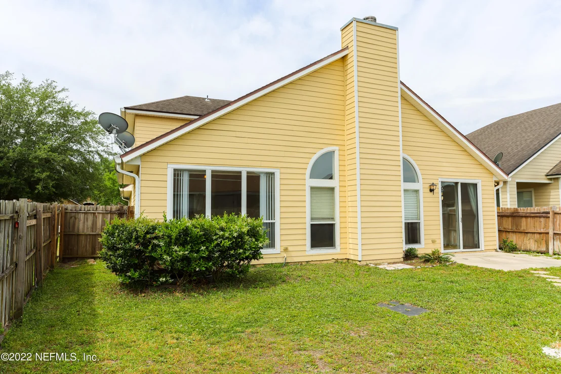 Photo of 903 THOROUGHBRED Drive