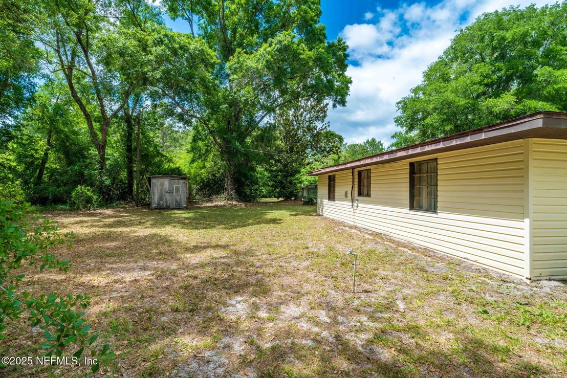 Photo of Unit C at 5705 COUNTY ROAD 208