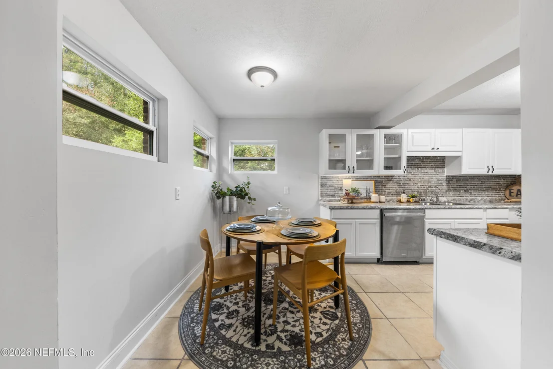 Photo of 3639 RENDALE Drive N