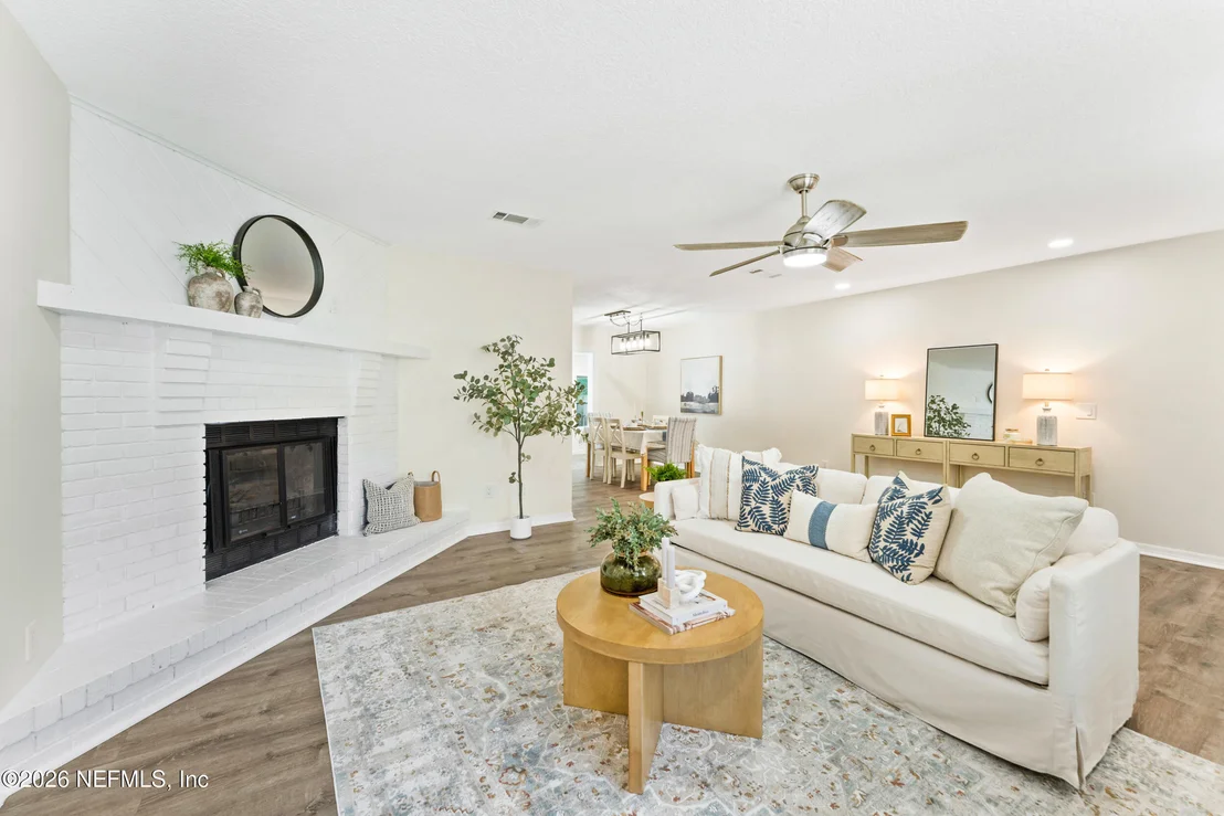 Photo of 111 SWALLOW Road