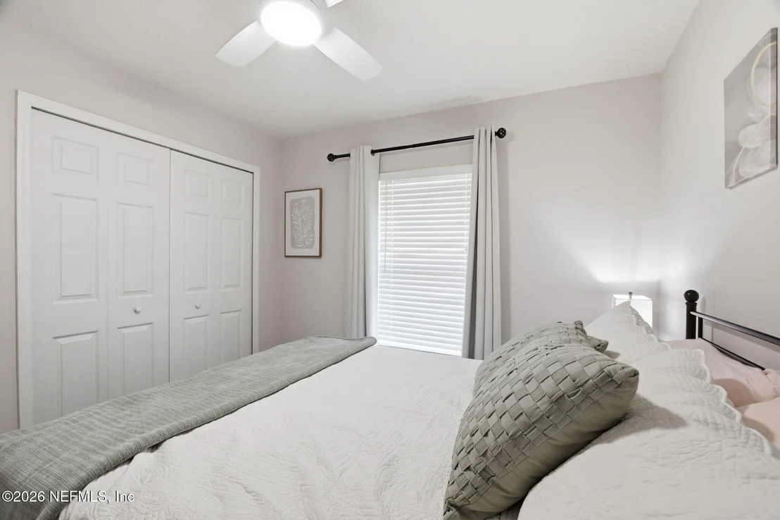 Photo of 920 OAK ARBOR Circle