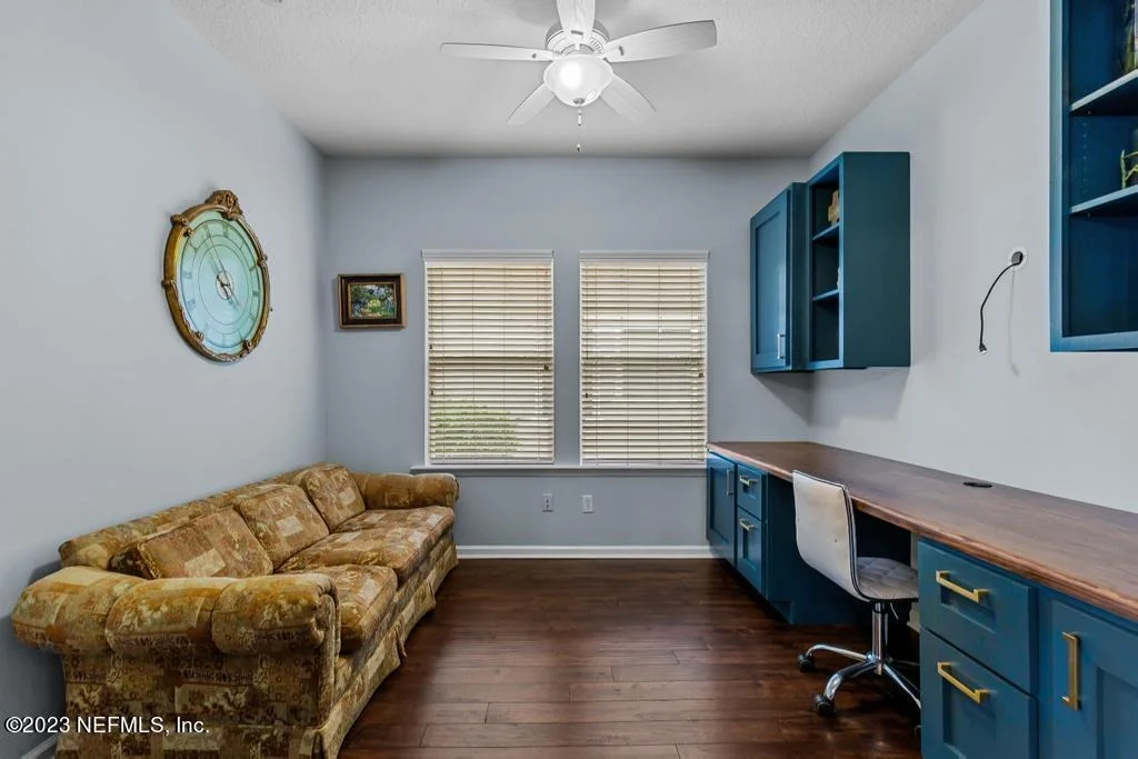 Photo of 1056 MEADOW VIEW Lane