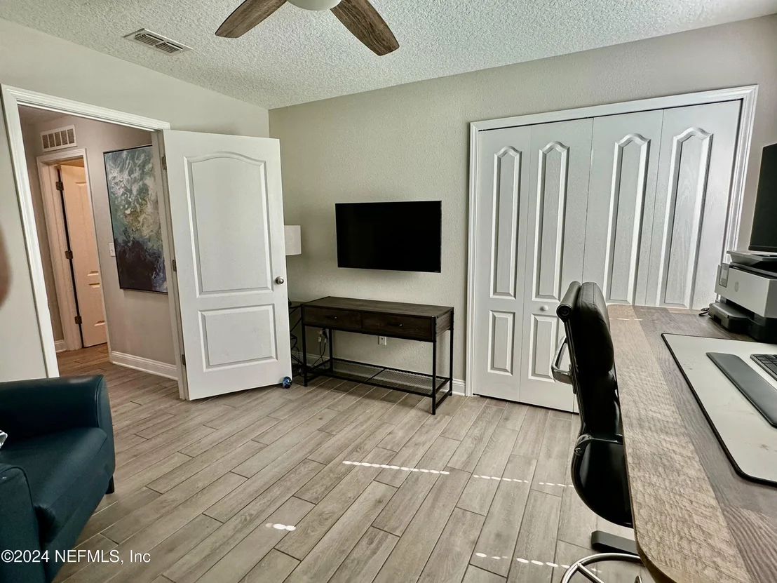 Photo of 1135 SHETLAND Drive