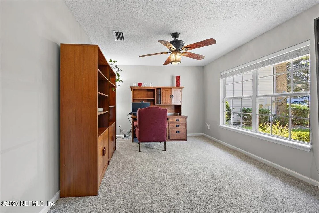 Photo of 1704 WINDOVER Place