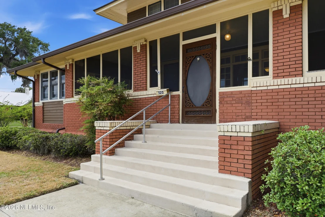 Photo of 520 RIVER Street