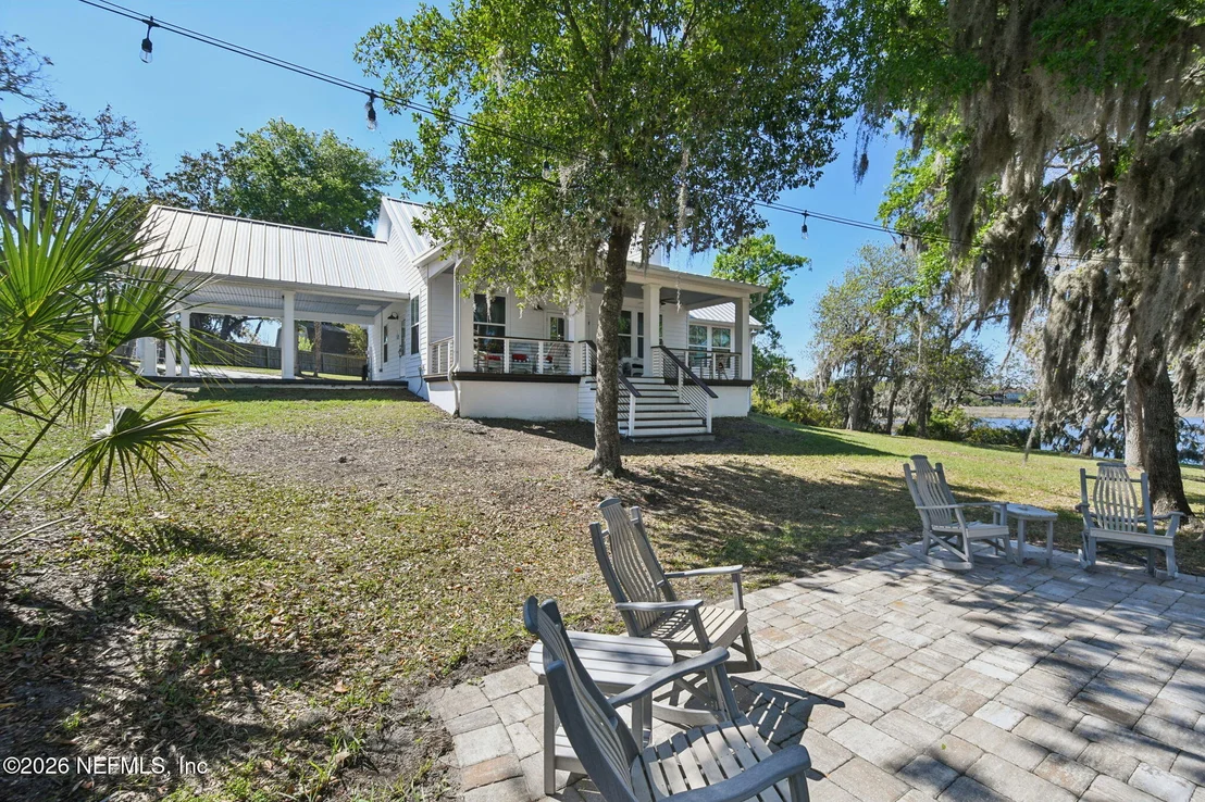 Photo of Unit 17 at 5577 HECKSCHER Drive