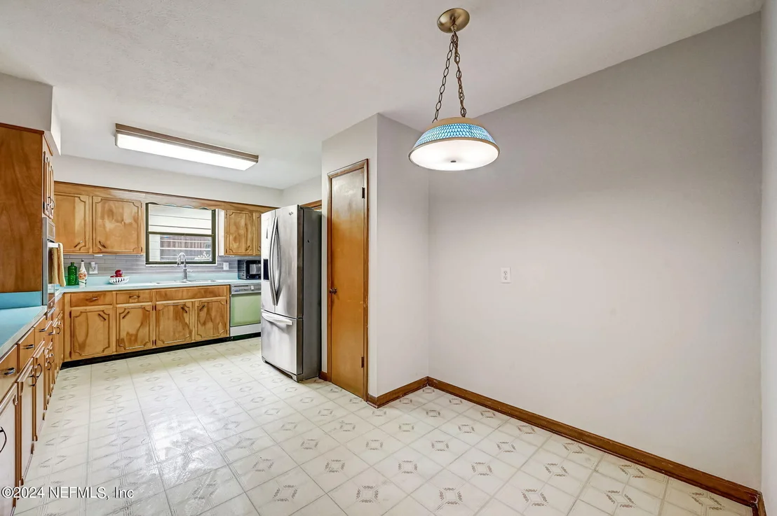 Photo of 4615 SILVER RIDGE Drive