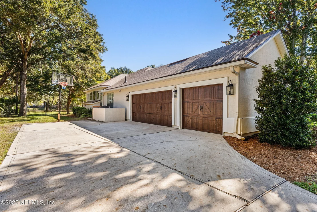 Photo of 1104 PAWNEE Place