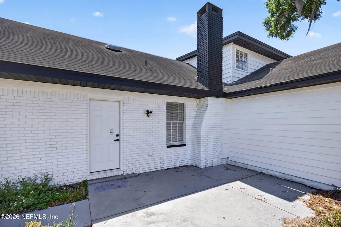Photo of 1407 GRANDVIEW Drive