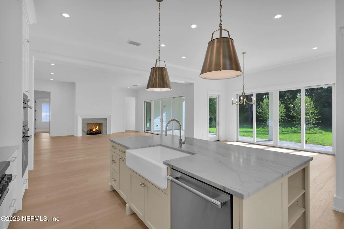 Photo of 605 SHELL RIDGE Lane