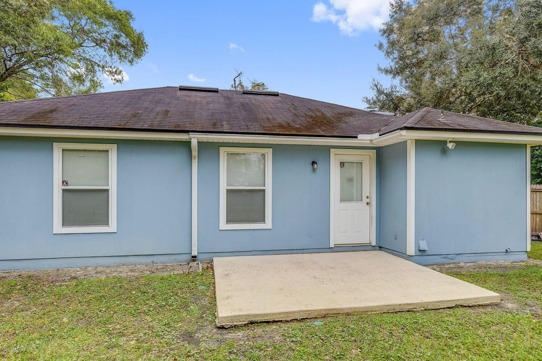 Photo of 351 LINDEN Lane