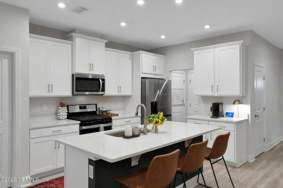 Photo of 13162 DUNWICK Road