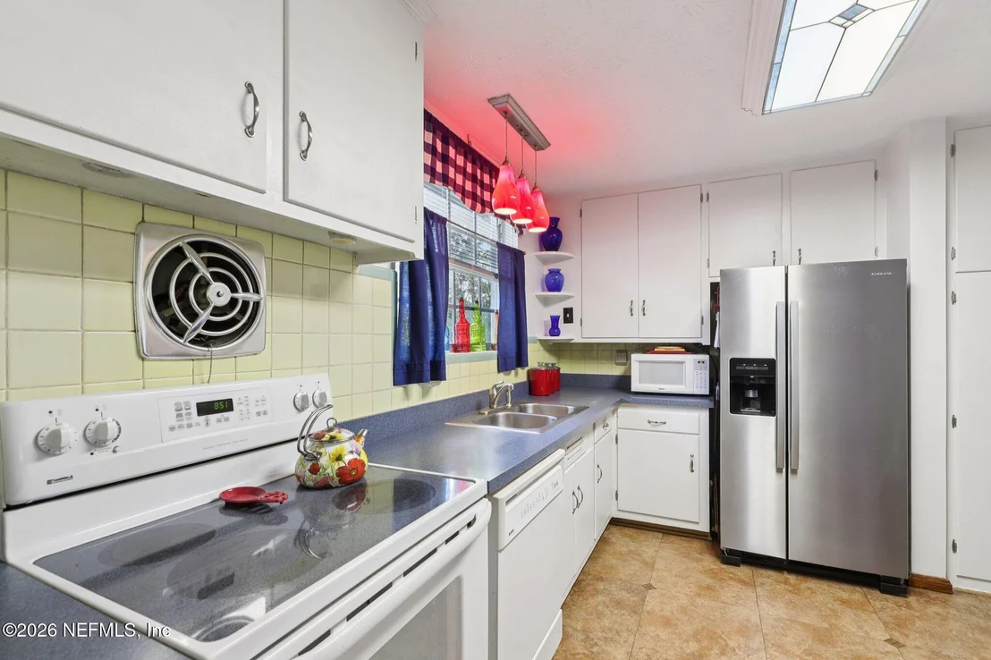 Photo of 6611 ROMILLY Drive