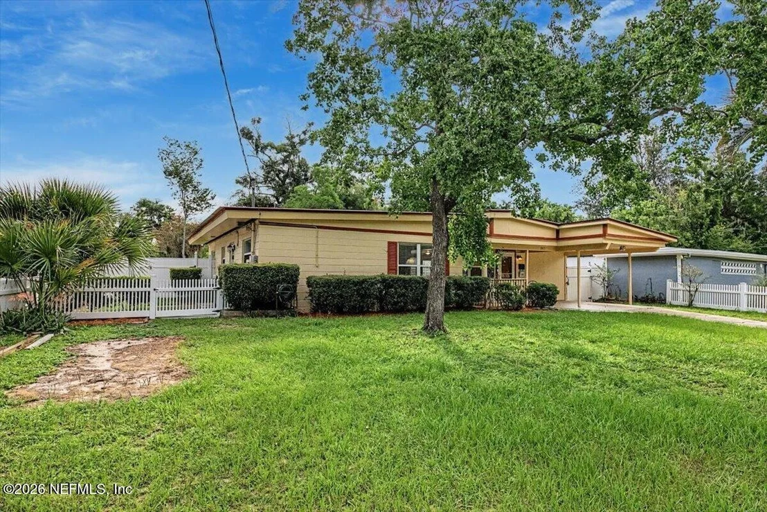 Photo of 1413 GRIFLET Road