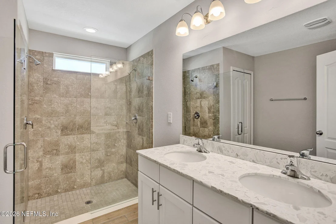 Photo of 388 GLASGOW Drive