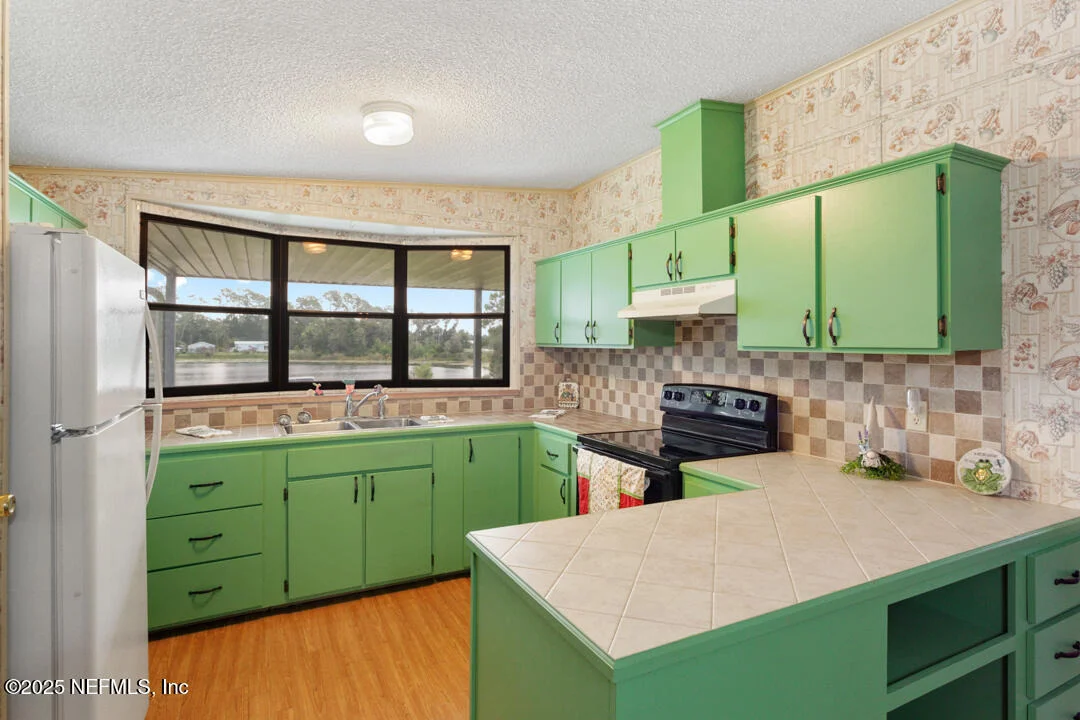 Photo of 100 MANGELS Drive
