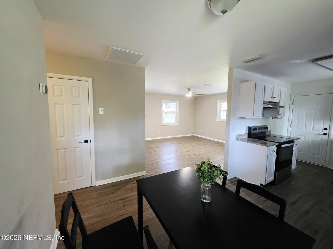 Photo of 10625 DODD Road