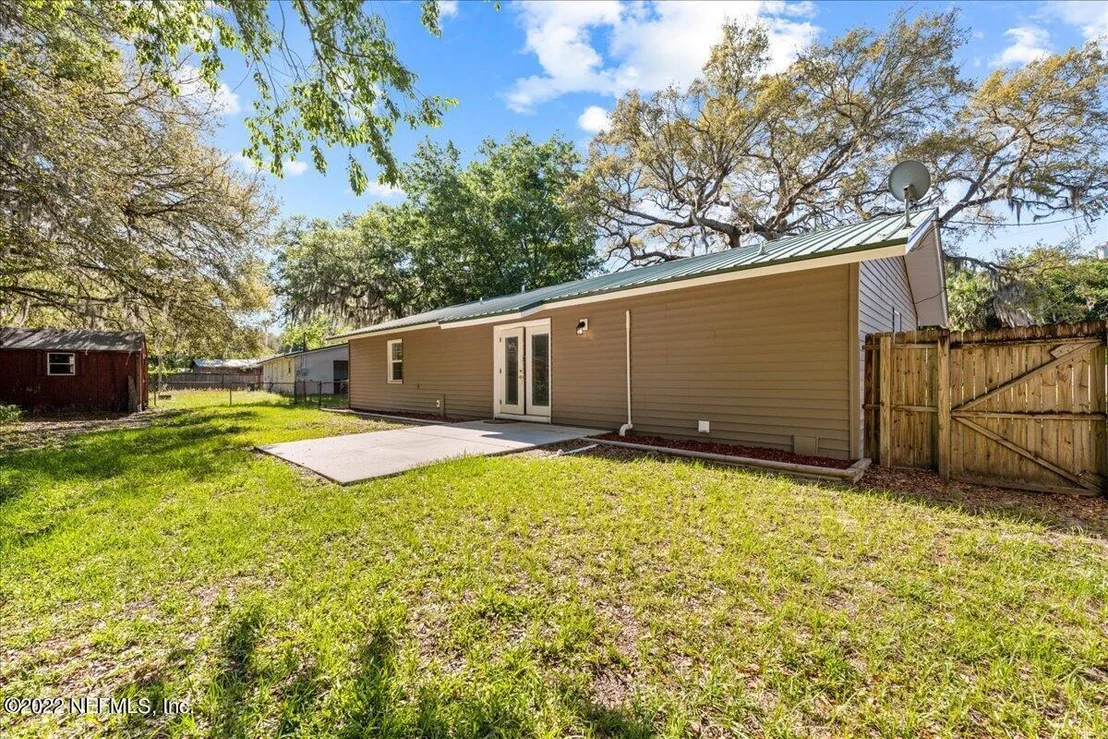 Photo of 102 JACKSON Circle