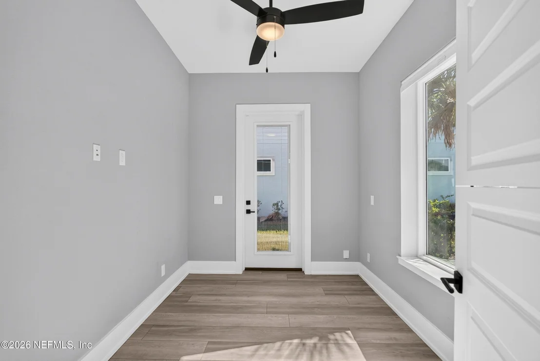 Photo of 121 SEASIDE Point