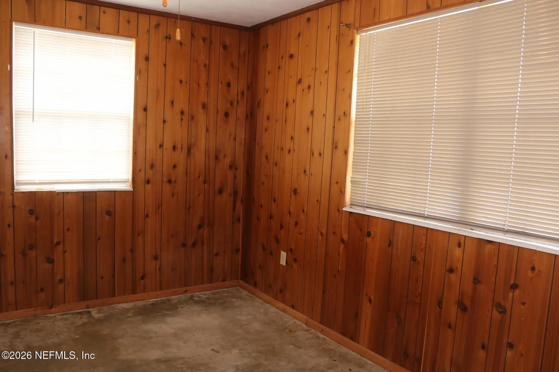 Photo of 214 MIRROR LAKE Drive