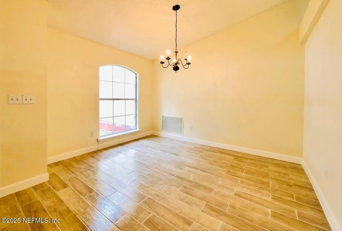 Photo of 12434 TROPIC Drive