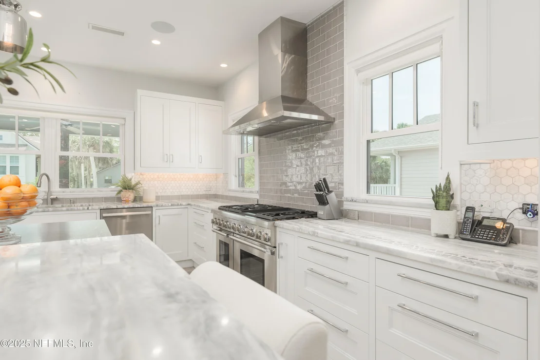 Photo of 365 8TH Street