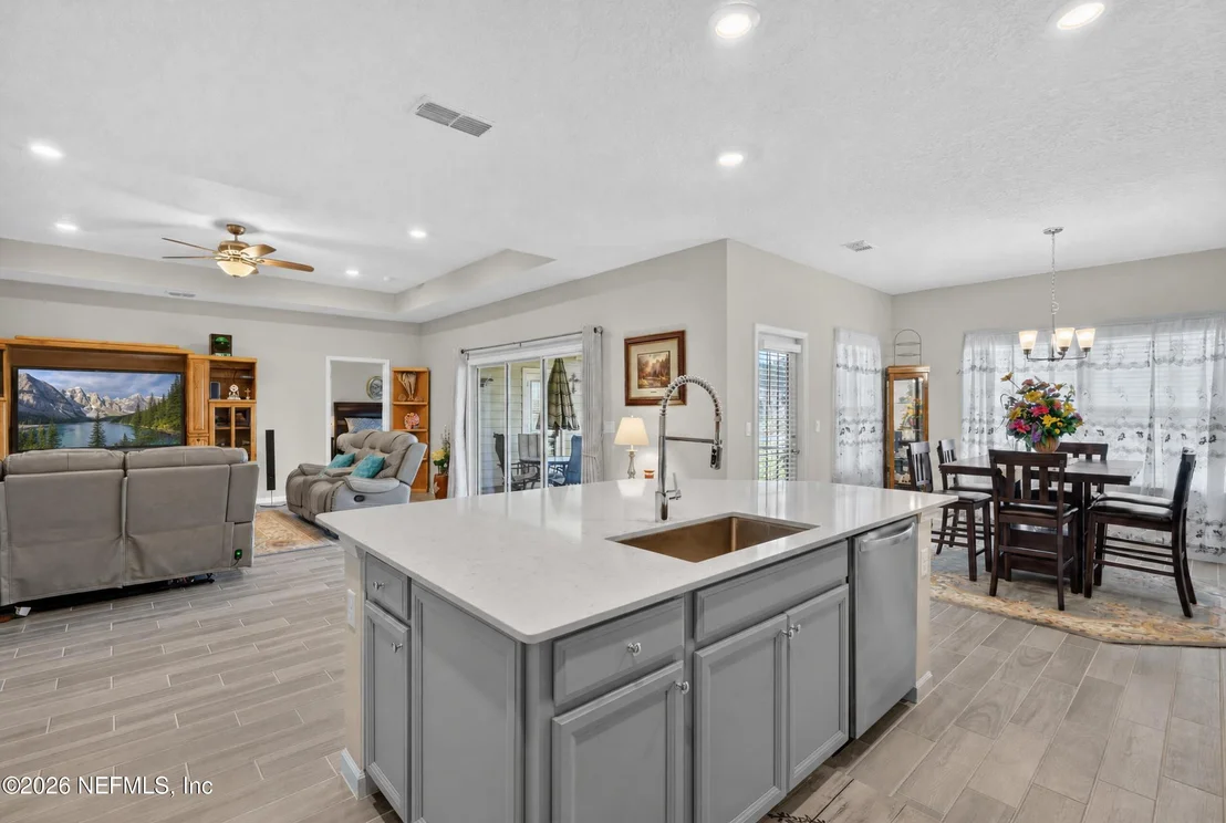 Photo of 9639 LOVAGE Lane