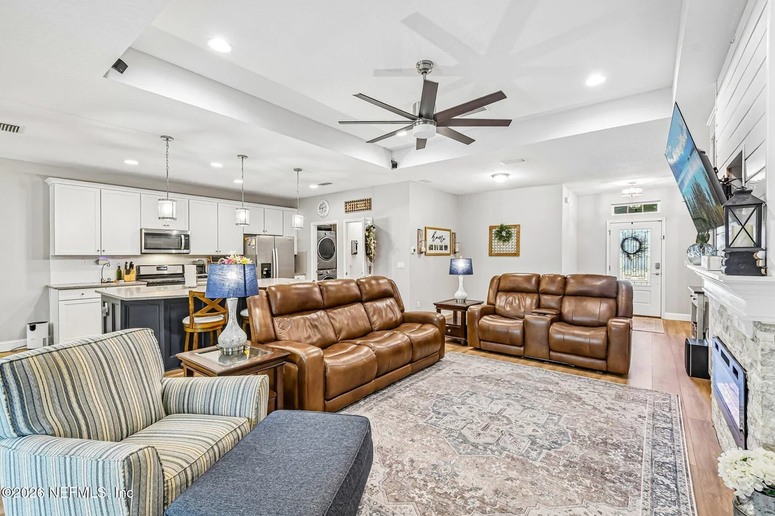 Photo of 848 SYCAMORE Way