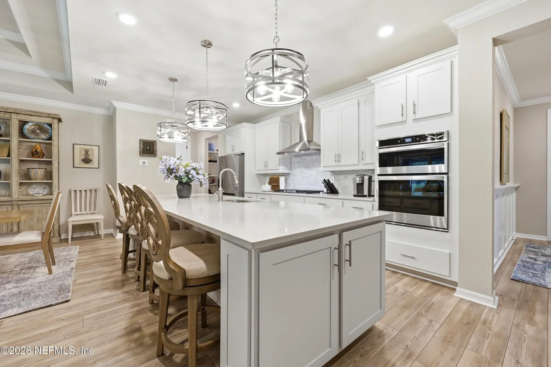 Photo of 10772 TOWN VIEW Drive