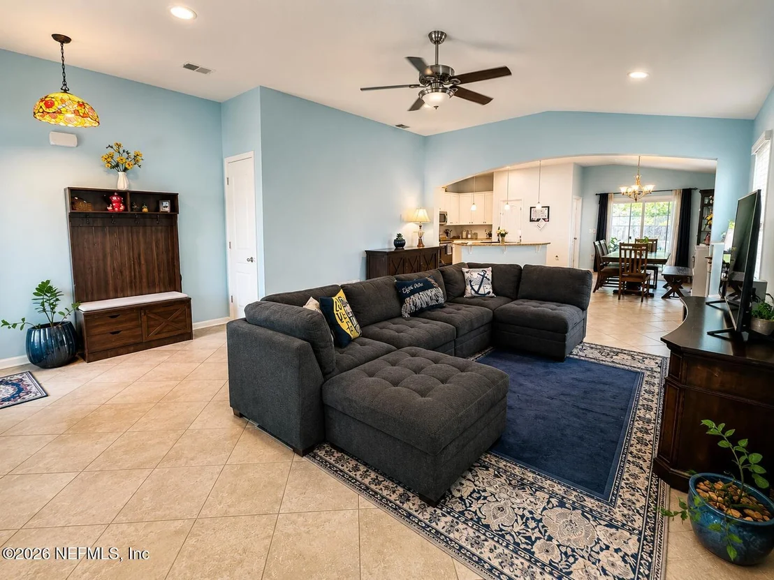 Photo of 423 SAMARA LAKES Parkway