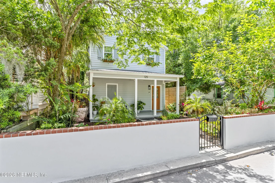 Photo of 125 MOORE Street