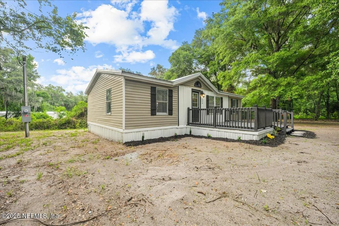 Photo of 146 CROSBY Road
