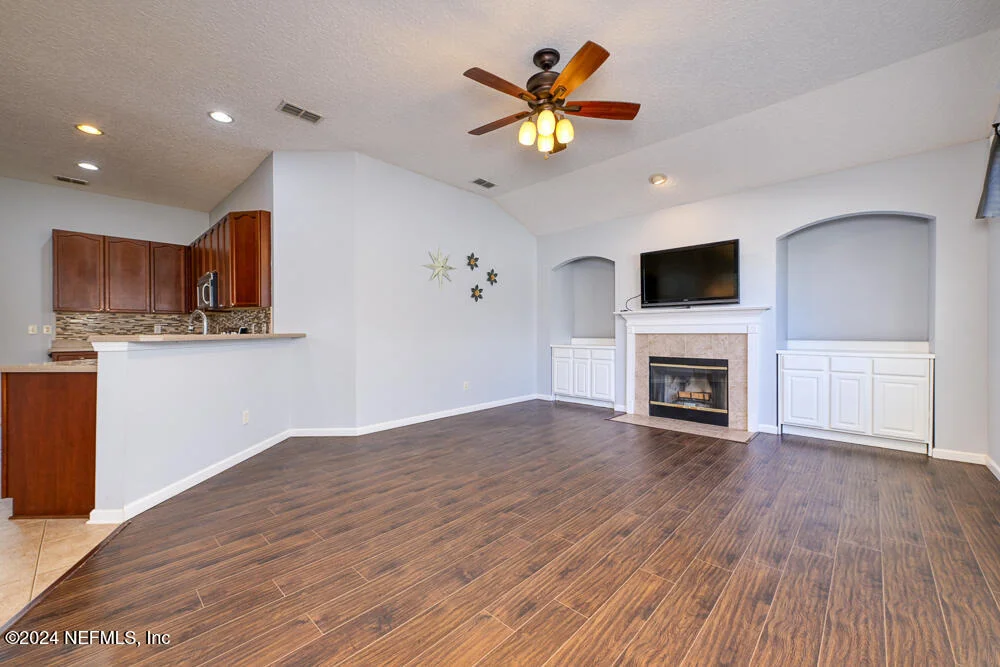 Photo of 732 WATERLILY Way