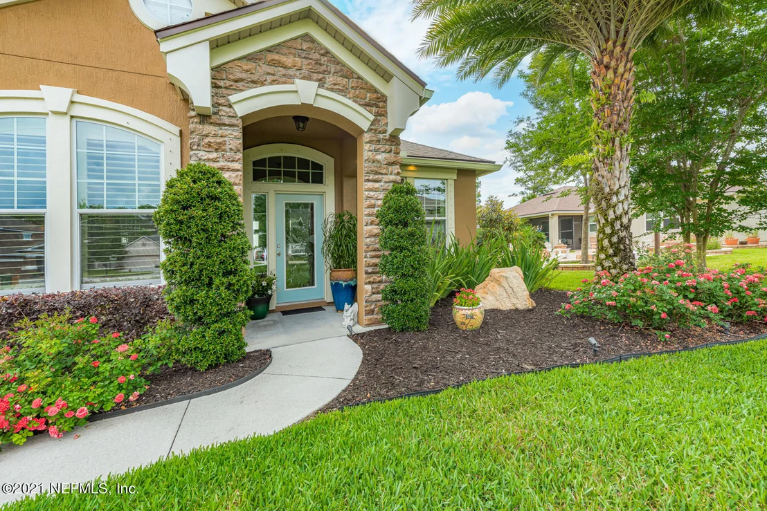 Photo of 215 PLAZA DEL RIO Drive