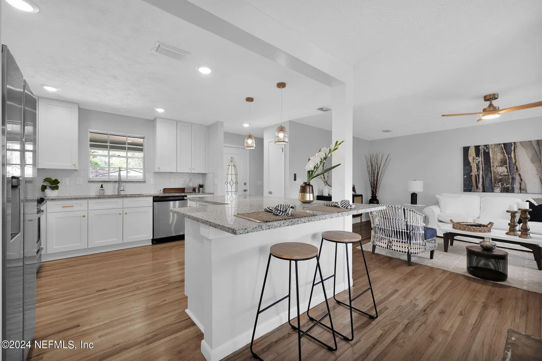 Photo of 2839 CEDARCREST Drive