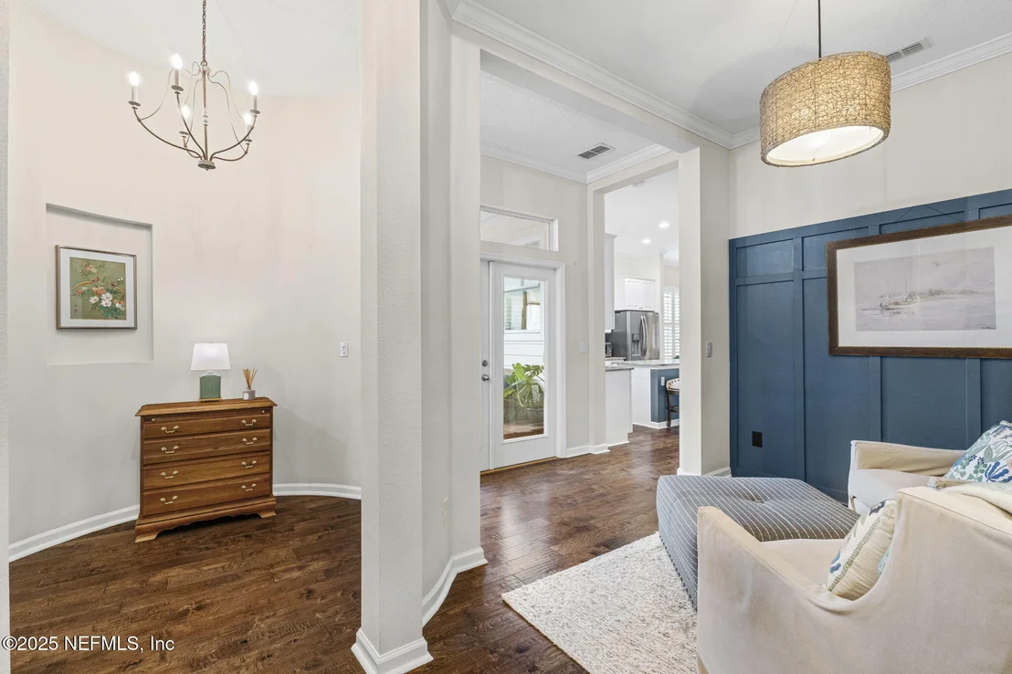 Photo of 1169 OVERDALE Road